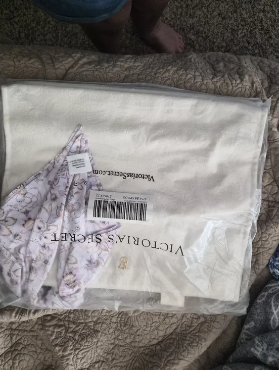 Victoria Secret NWT Size 42C Pretty Purple Color FREE Tote Bag See All Pictures - Picture 5 of 5